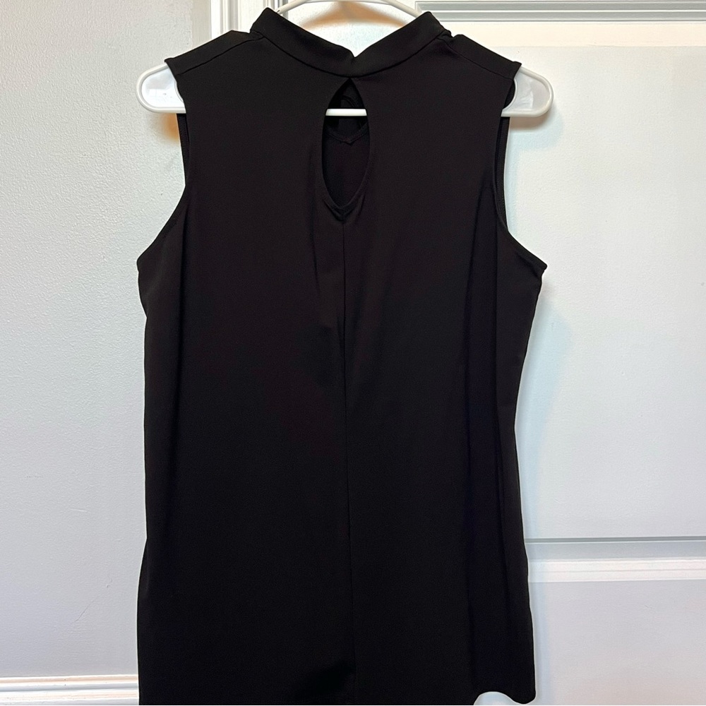 ★ classy Du Jour black sleeveless keyhole blouse with back tie on neck